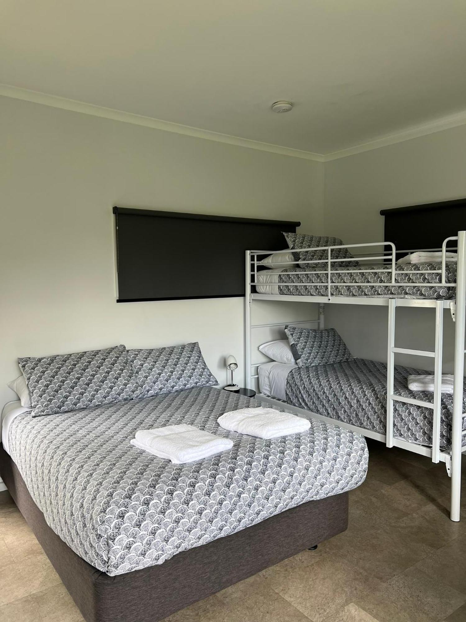 Buchan Motel *